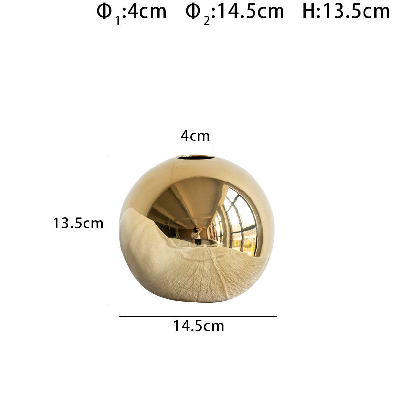 Gold Ceramic Vase – Luxury Home Decor & Shelf Styling