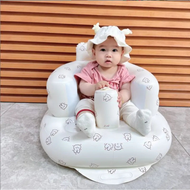 Aufblasbarer Babystuhl zum Essen & Baden
