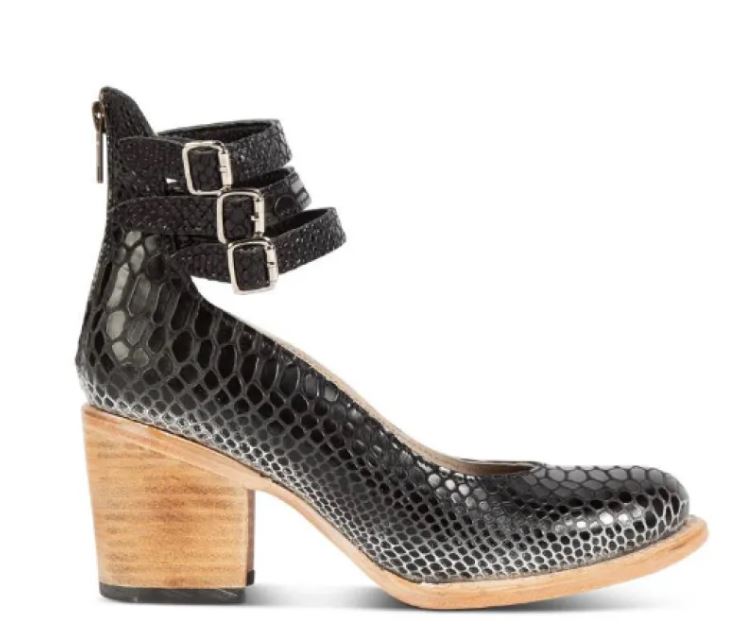 Buckle Pointed Sandals for Women