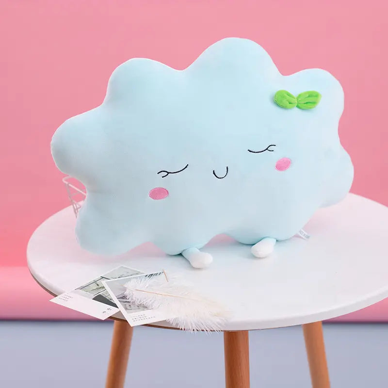 Coussin nuage moelleux pour une décoration de salon colorée