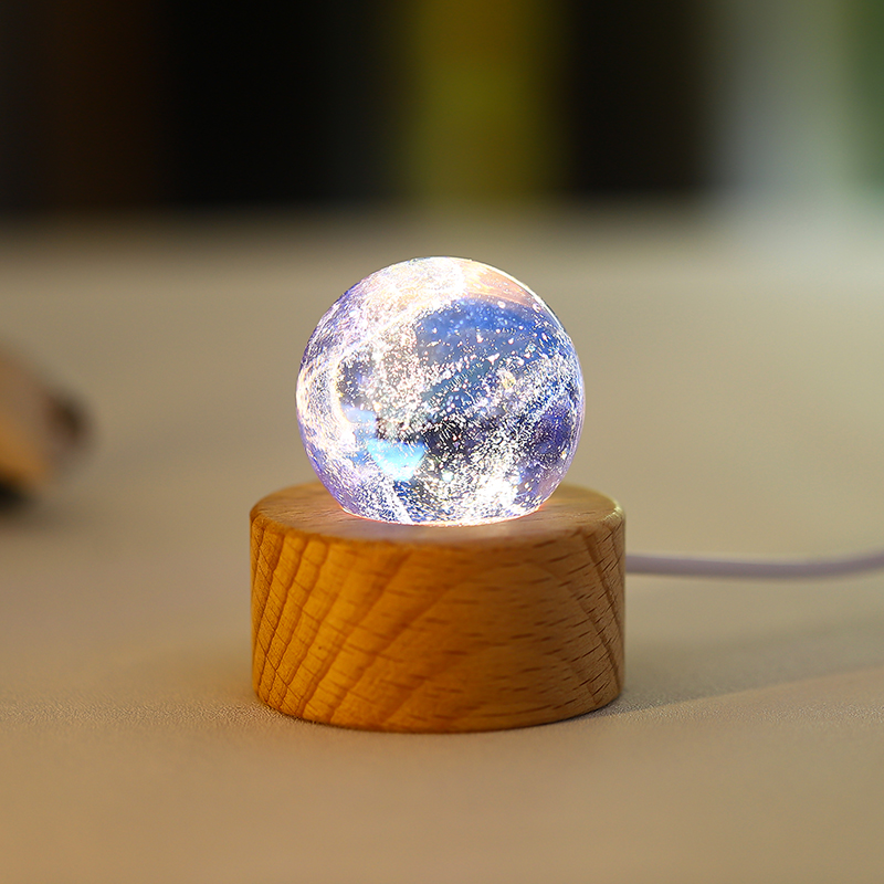 Décoration boule de cristal en perles de verre