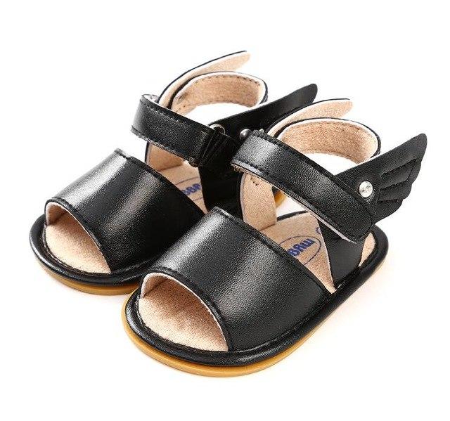 Baby-Sandalen mit Engelsflügeln für Kleinkind-Schritte