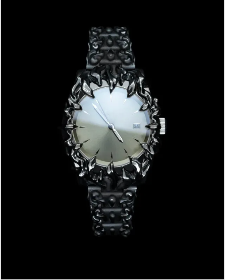 Sculptural-Case Fashion Watch