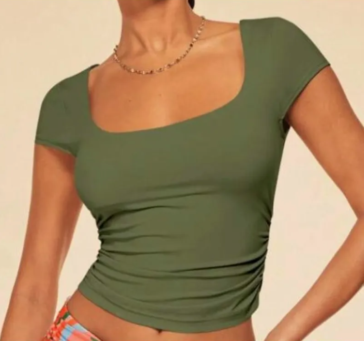 Damen T-Shirt mit quadratischem Ausschnitt, leger