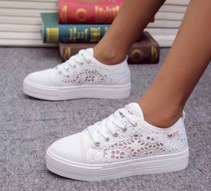 Women’s Lace-Panel Platform Trainers