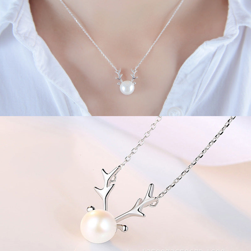 Elk Pearl Pendant Necklace