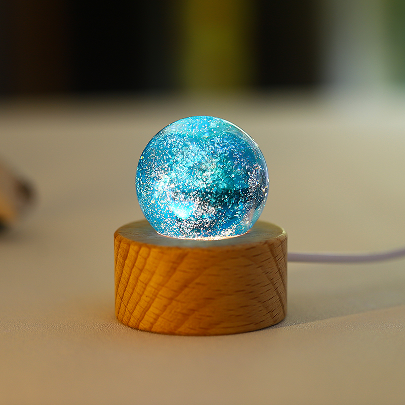 Décoration boule de cristal en perles de verre