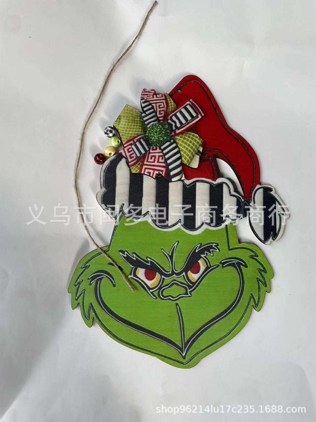 Christmas Wooden Door Sign – Festive Green Character Hanging Decor
