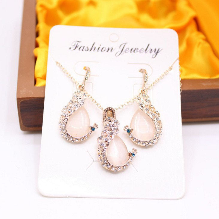 Vintage Water Drop Necklace and Earring Set