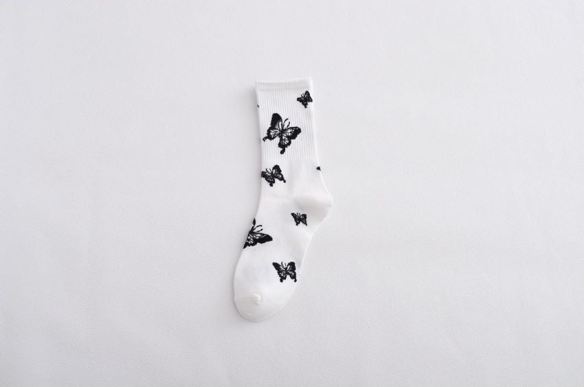 Women's Butterfly Print Mid-Calf Socks