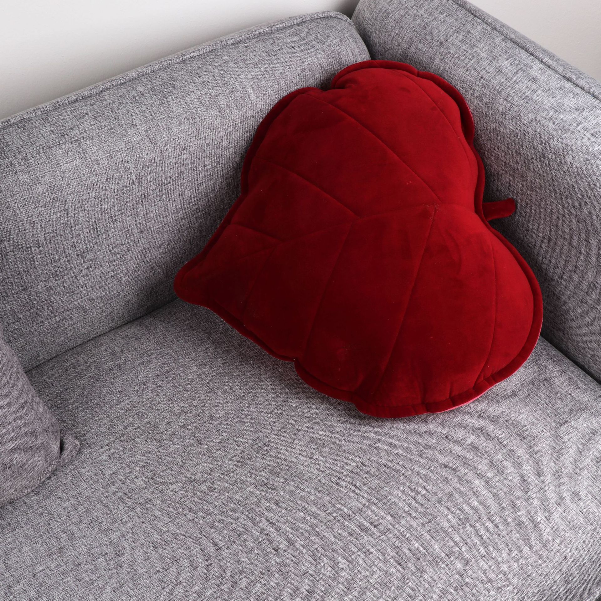 Coussin décoratif 3D en forme de feuille de cœur pour chambre d'enfant et décoration intérieure