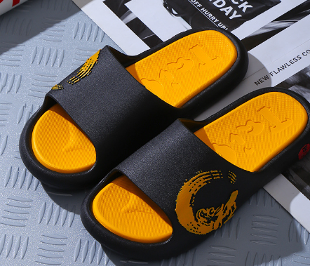 Men's Summer Thick Bottom Slippers – Lightweight Non-Slip Indoor Shoes