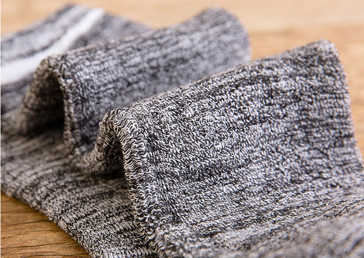 Men's Thick Wool Mid-Calf Winter Socks – Black
