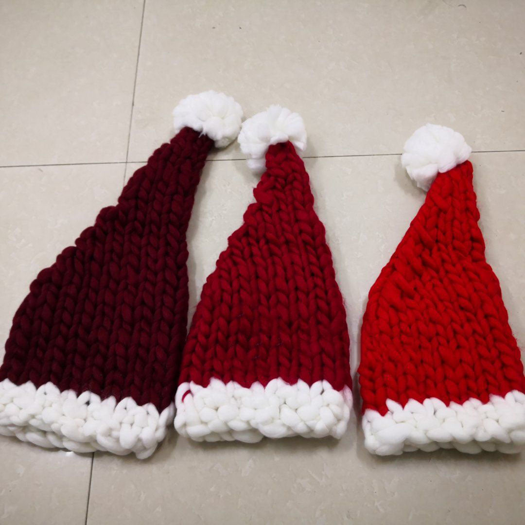 Passende Weihnachtsmützen im Partnerlook für Eltern und Kind