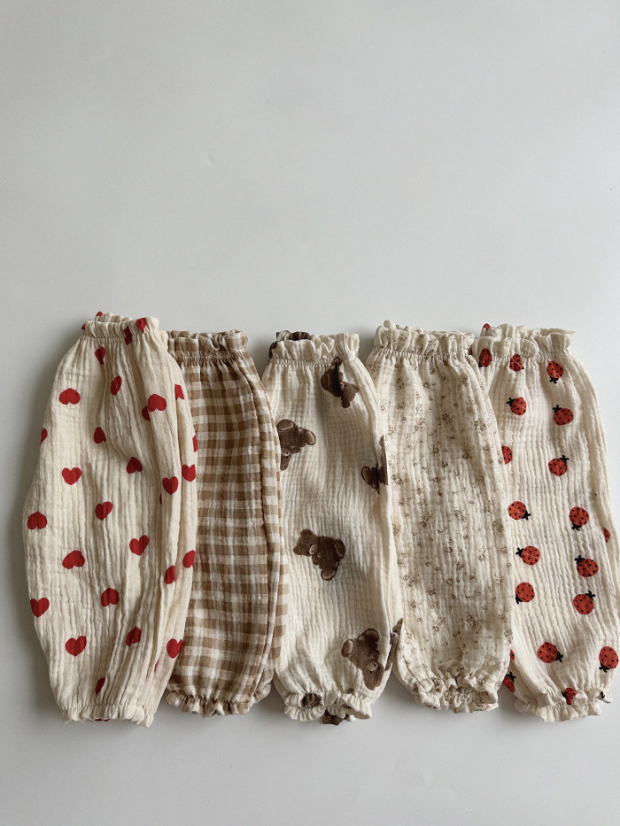 Baby Bloomer & Hosen aus weicher Baumwolle
