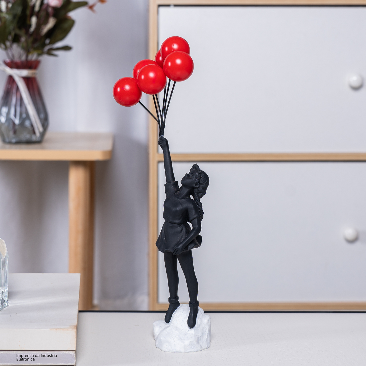 Balloon Girl Resin Sculpture – Street Art Home & Office Decor