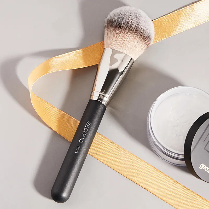 Professionelles Make-up-Pinsel-Set – weiche Kunstfaser mit Holzgriffen