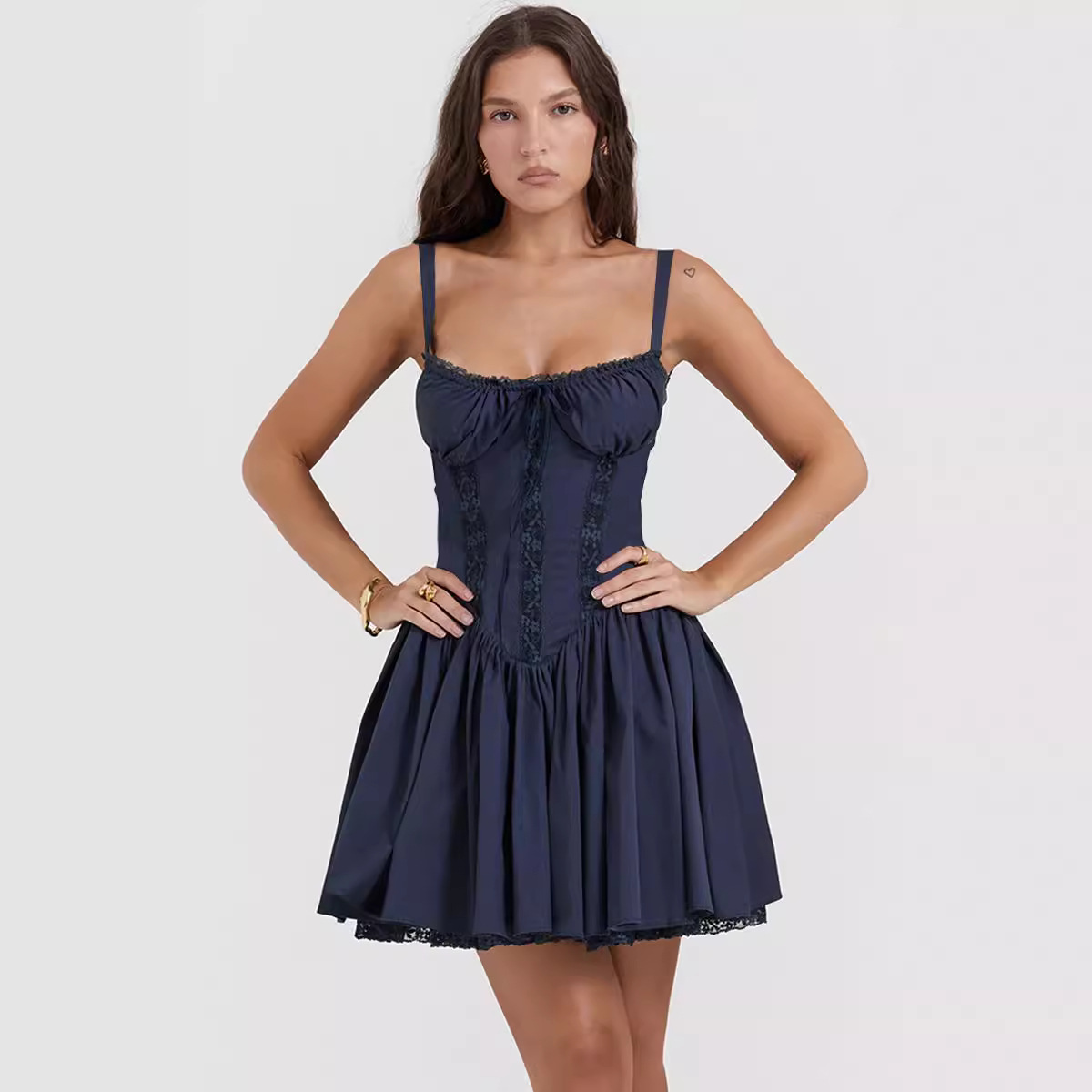 Damen-Schnürkleid mit Falten | Ärmelloses Sommerpartykleid
