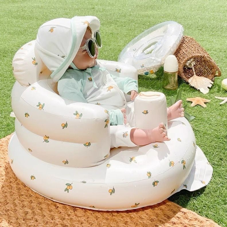 Aufblasbarer Babystuhl zum Essen & Baden