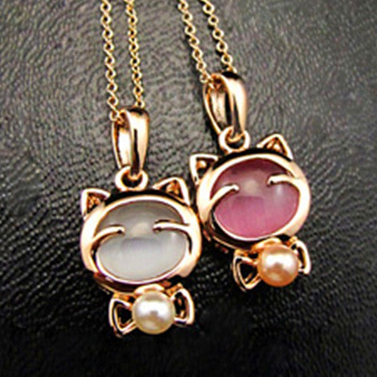 Lucky Cat Pendant Necklace