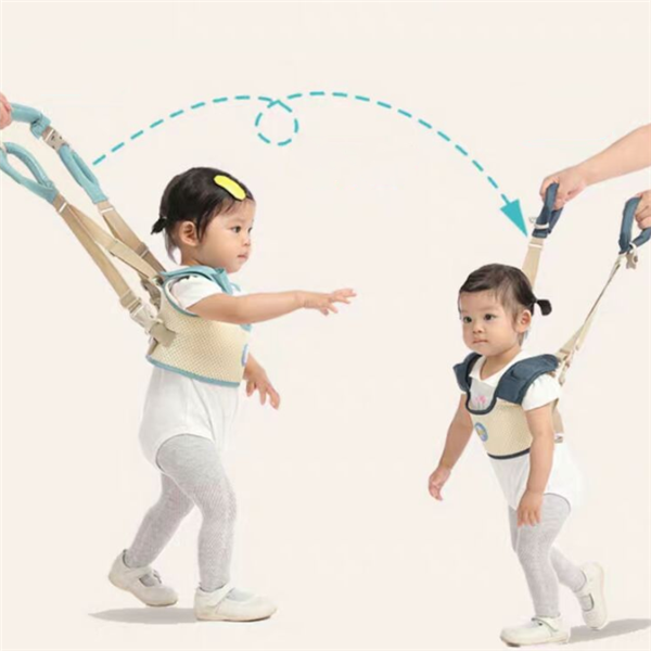 Laufhilfe für Babys mit einfach zu bedienender Zugleine