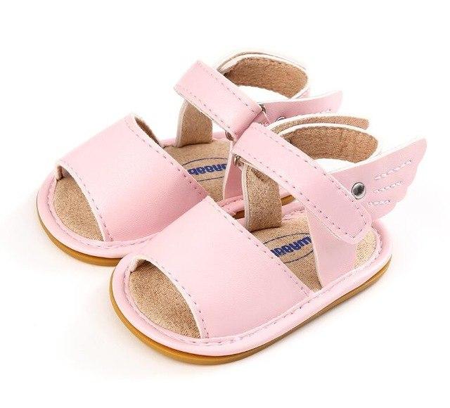 Baby-Sandalen mit Engelsflügeln für Kleinkind-Schritte