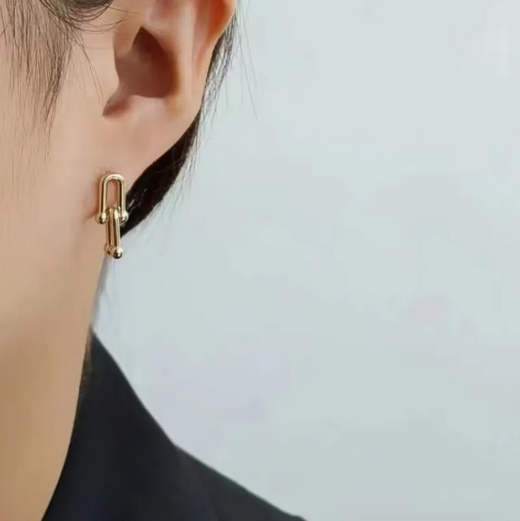 18K Gold Hufeisen-Ohrringe für Damen
