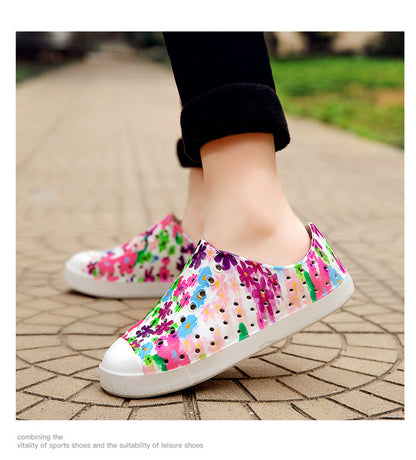 Kids' Breathable Water Sandals – Soft Sole Beach Sandals with Fun Patterns for Ages 4–12