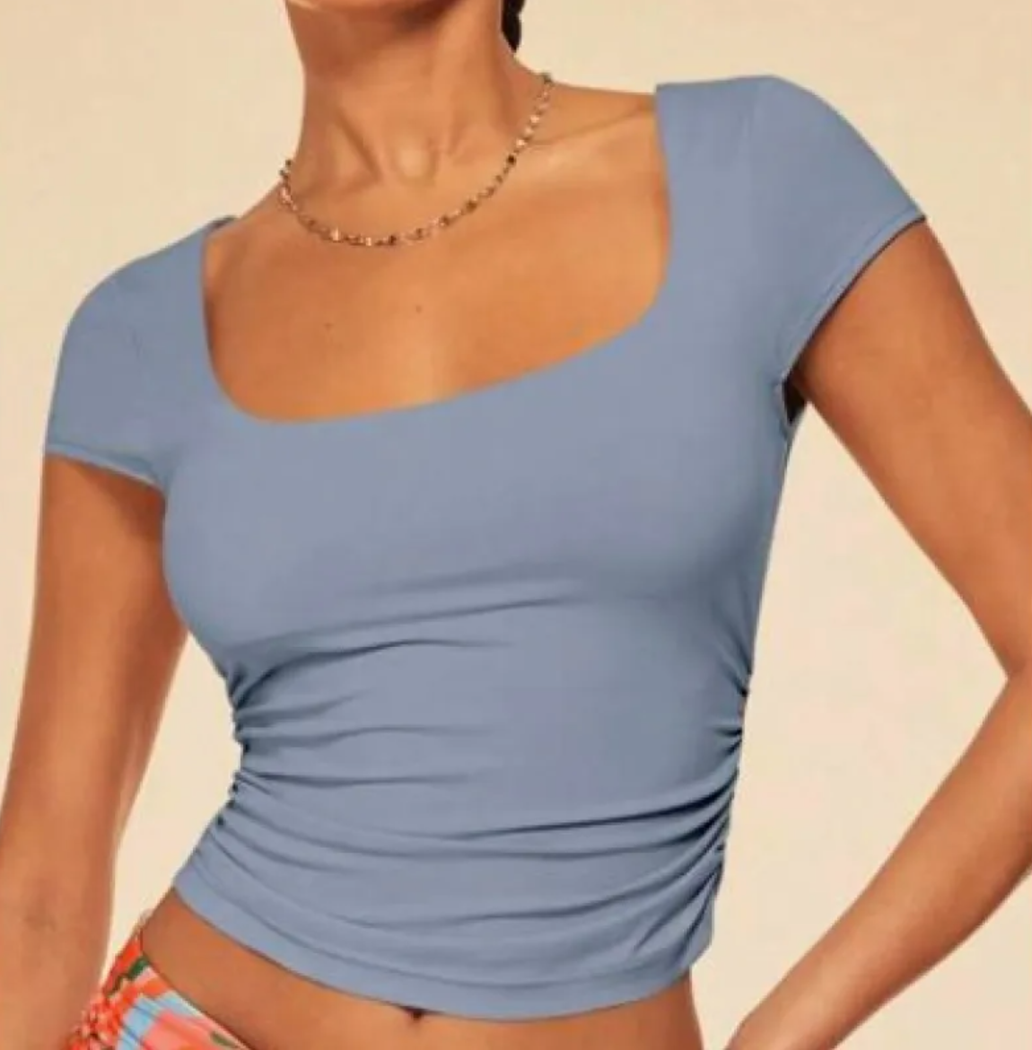 Damen T-Shirt mit quadratischem Ausschnitt, leger