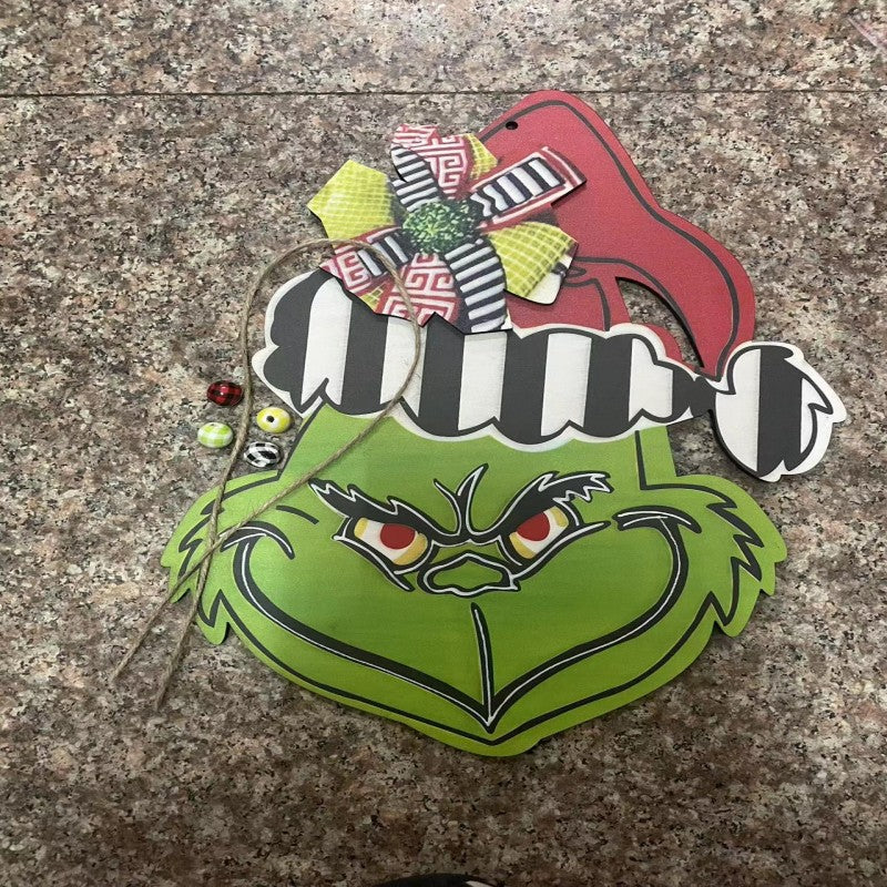 Christmas Wooden Door Sign – Festive Green Character Hanging Decor