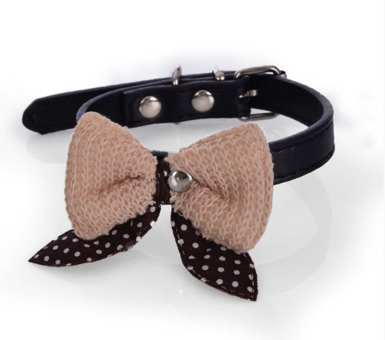 Knitted Bow Pet Collar