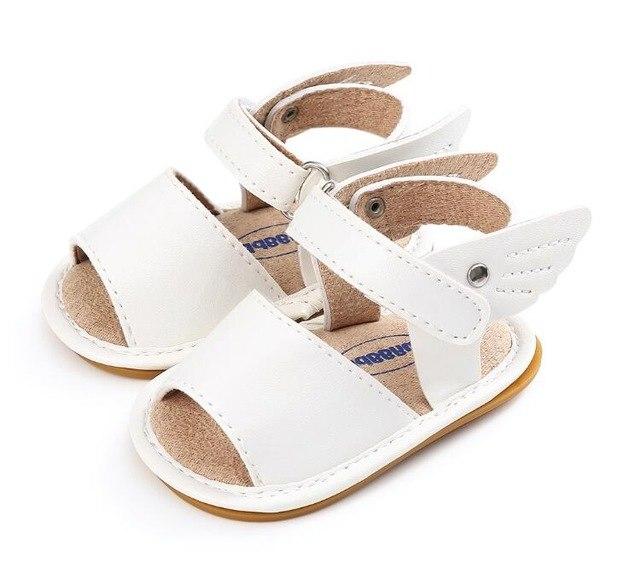 Baby-Sandalen mit Engelsflügeln für Kleinkind-Schritte