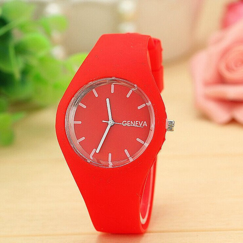 Ultra-Thin Cream Colour Fashion Watch – Minimalist Style for Men & Women